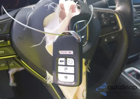 2021 Honda Accord Touring z USA, uszkodzony, nr VIN 1HGCV2F9XMA030365